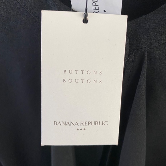Banana Republic Sleeveless Black Blouse (M) - Picture 4 of 5